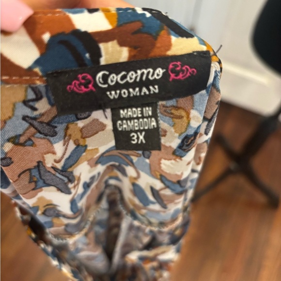 Cocomo Woman Sleeveless V Neck 3/4 Button Down Blouse - Picture 5 of 6